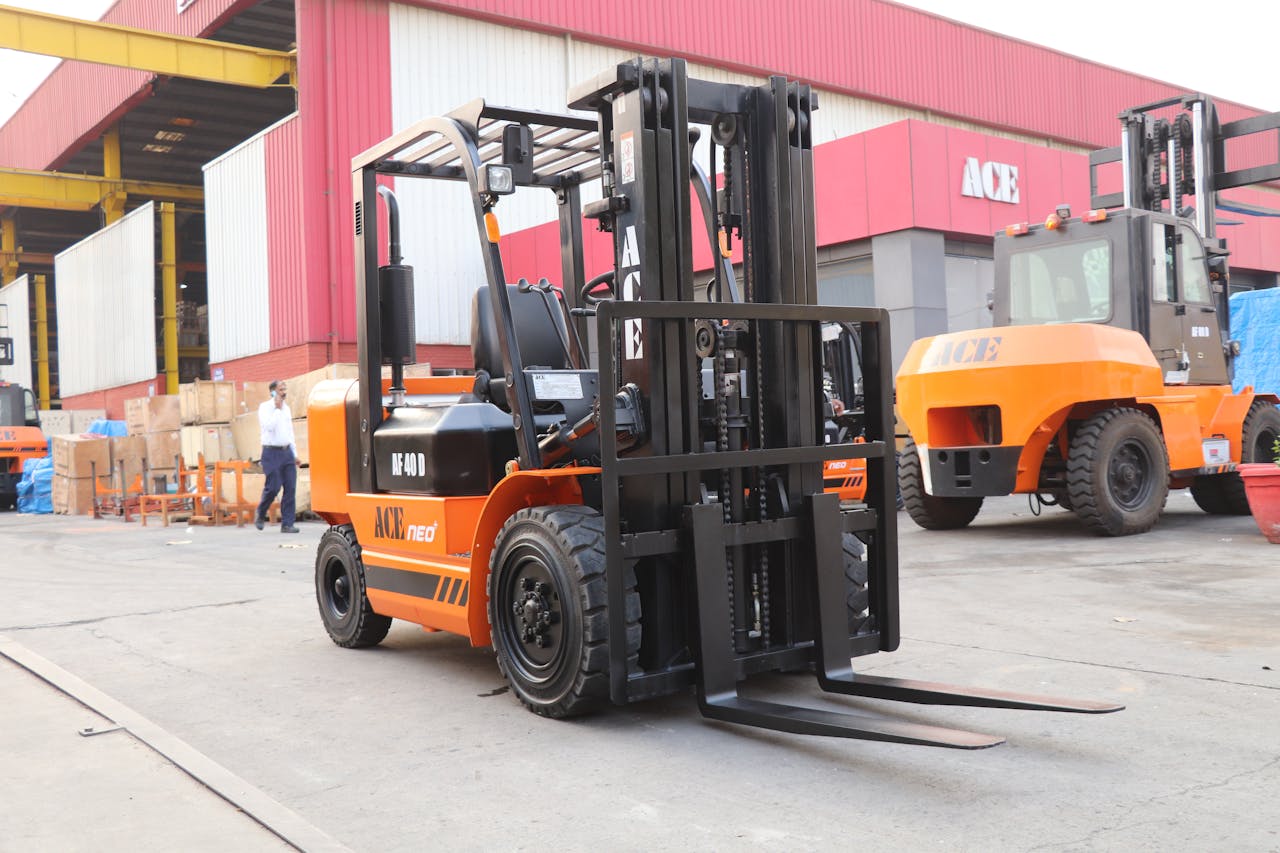 services-img Industrial diesel forklift ACE AF 40D in an Indian warehouse stockyard.